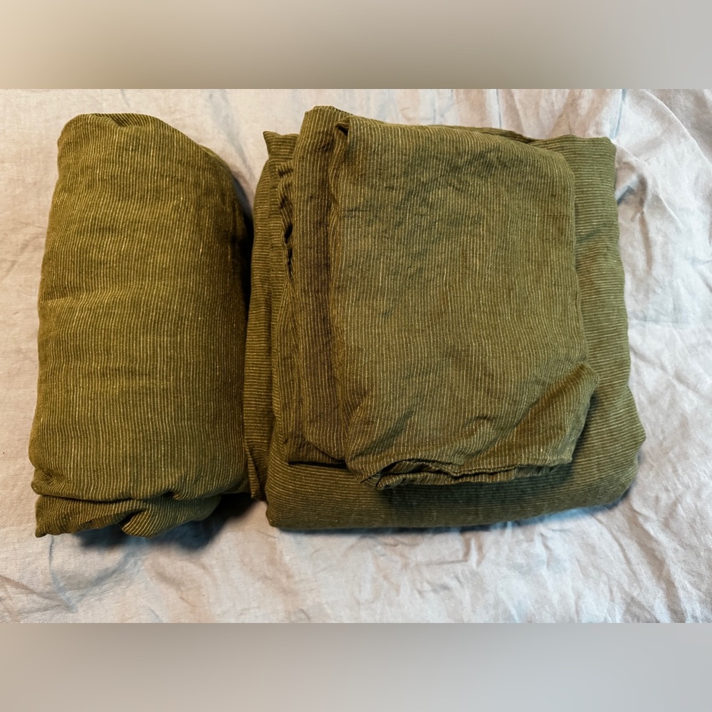 Bed Threads Olive Stripe Bedding Bundle! - Picture 7 of 8